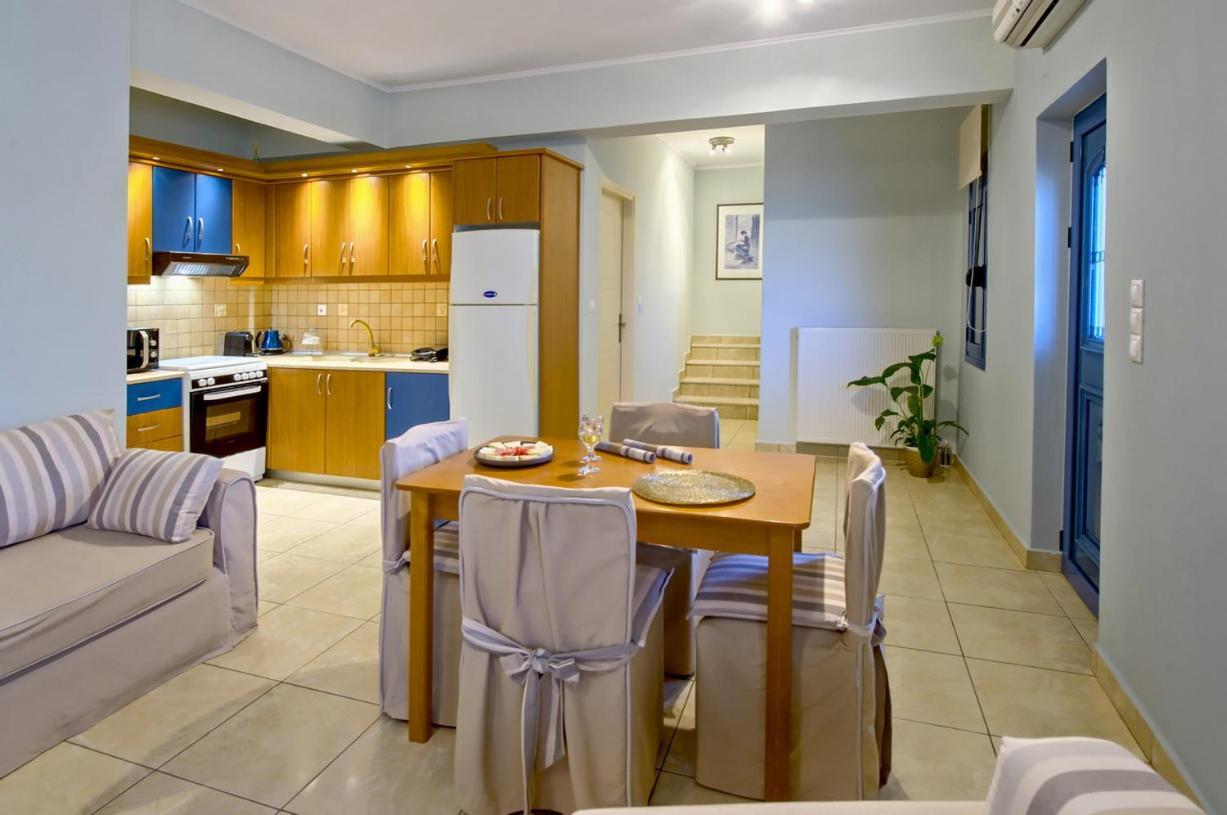 Seasight Living Apartment Plitra Luaran gambar